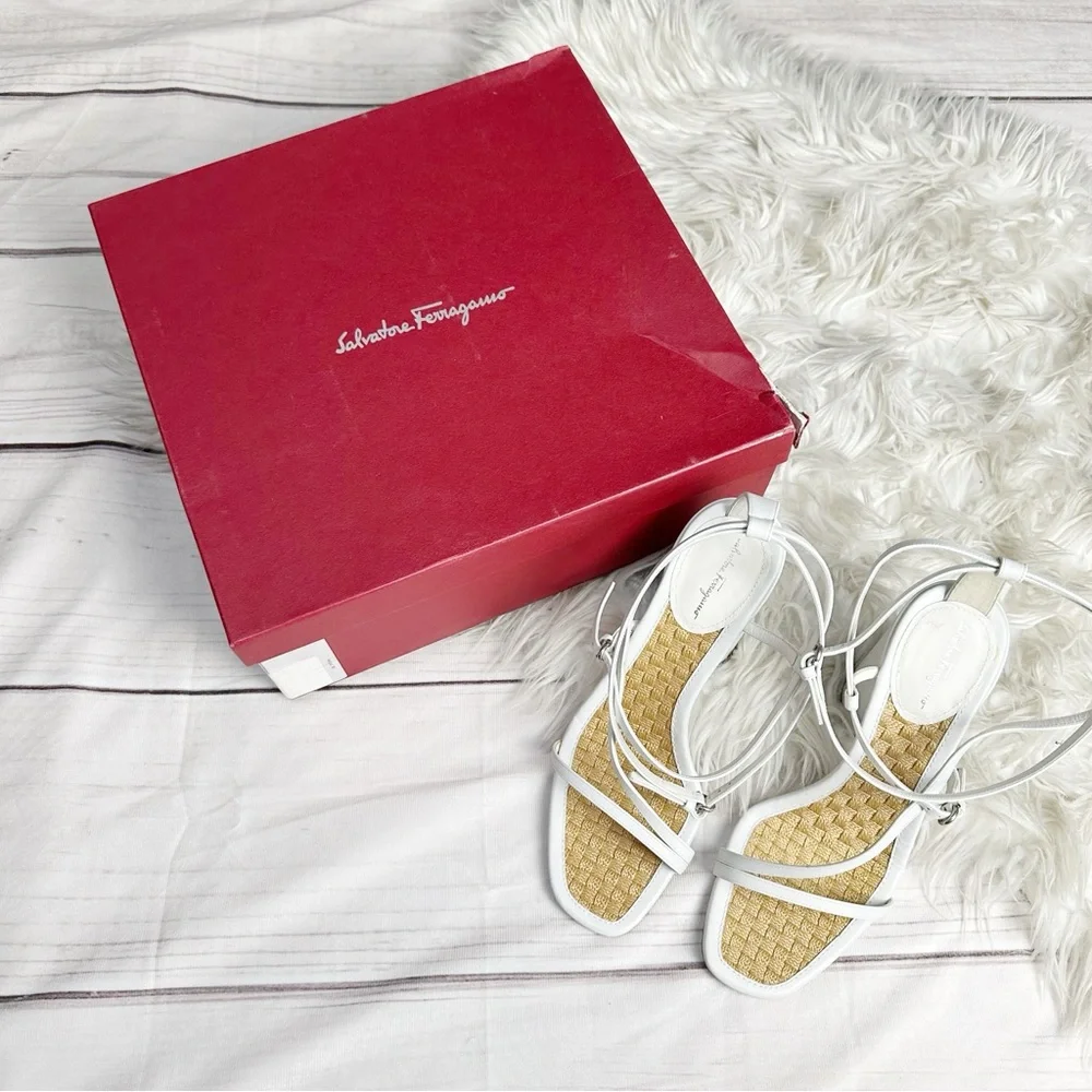 🆕 Salvatore Ferragamo Egadi‎ 85 Leather Sandal in White Size 8.5